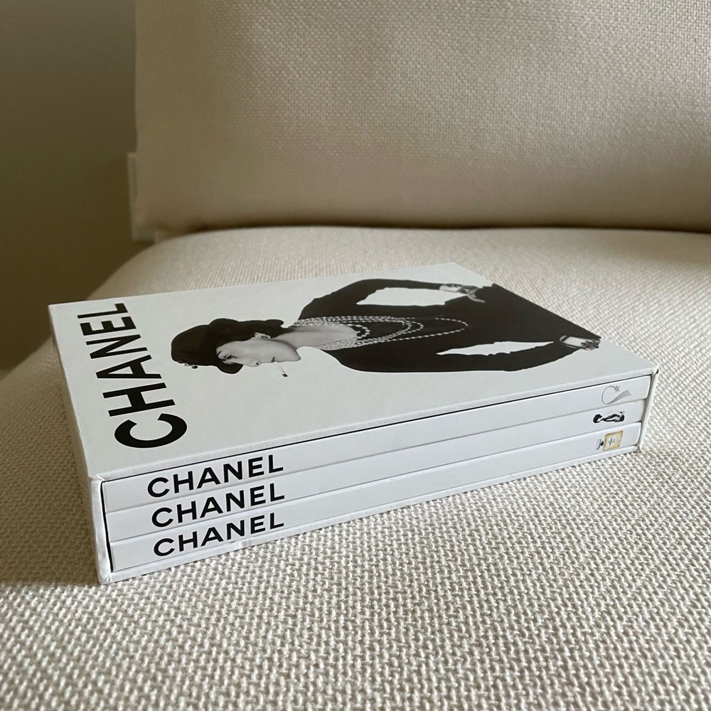 Coffee Table Book Assouline - Channel - Picture 3 of 5